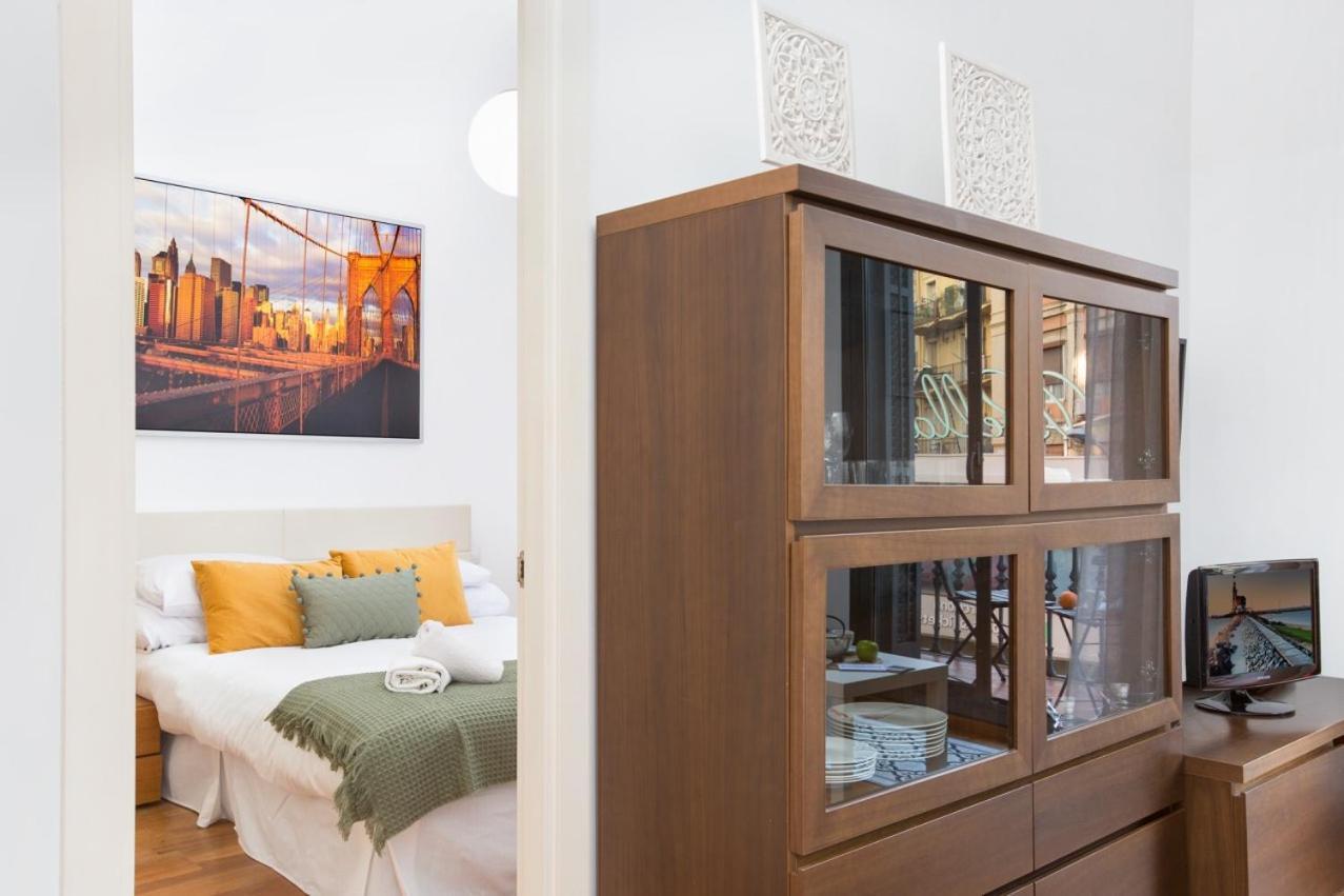 Stay U-Nique Apartments Balmes บาร์เซโลนา ภายนอก รูปภาพ