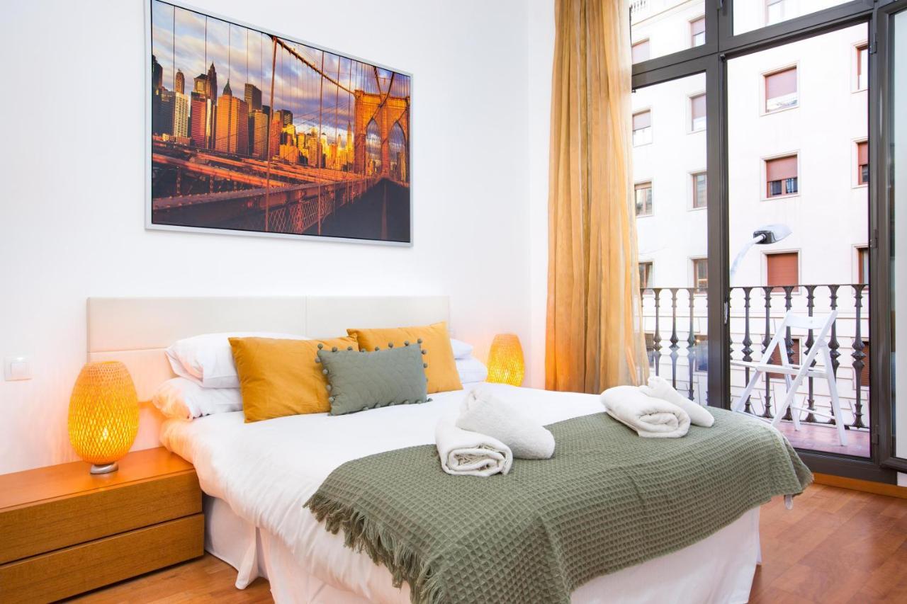 Stay U-Nique Apartments Balmes บาร์เซโลนา ภายนอก รูปภาพ
