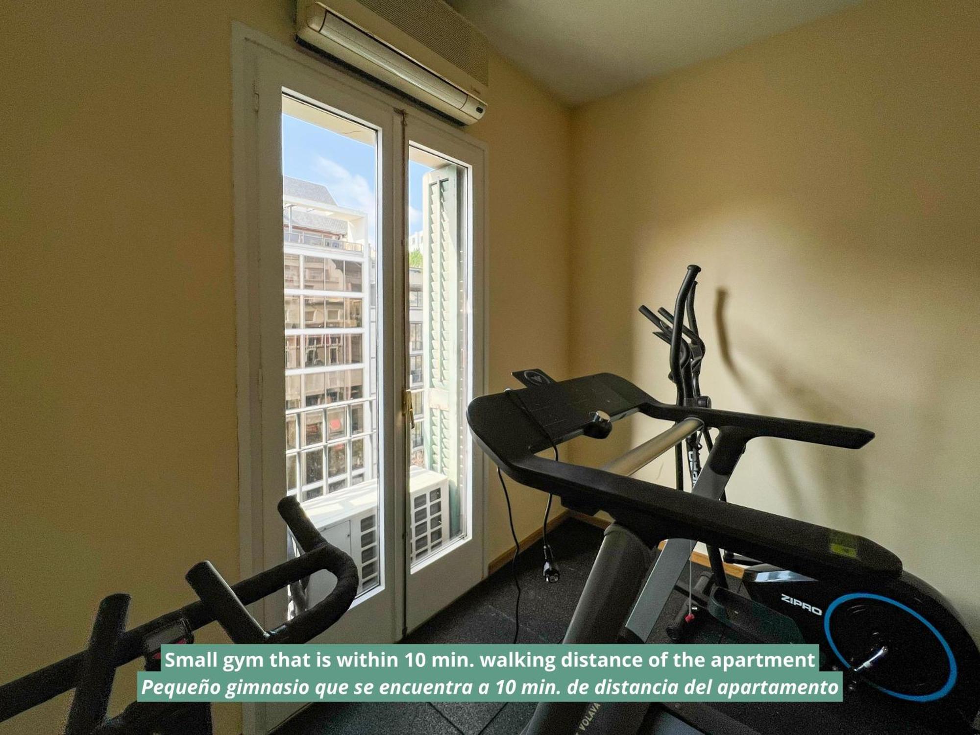 Stay U-Nique Apartments Balmes บาร์เซโลนา ภายนอก รูปภาพ